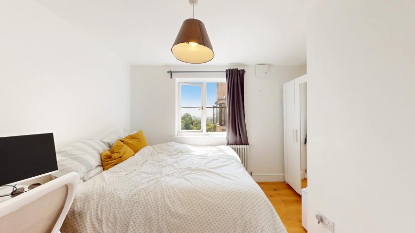 Modern Apartment Hawarden Hill, Dollis Hill